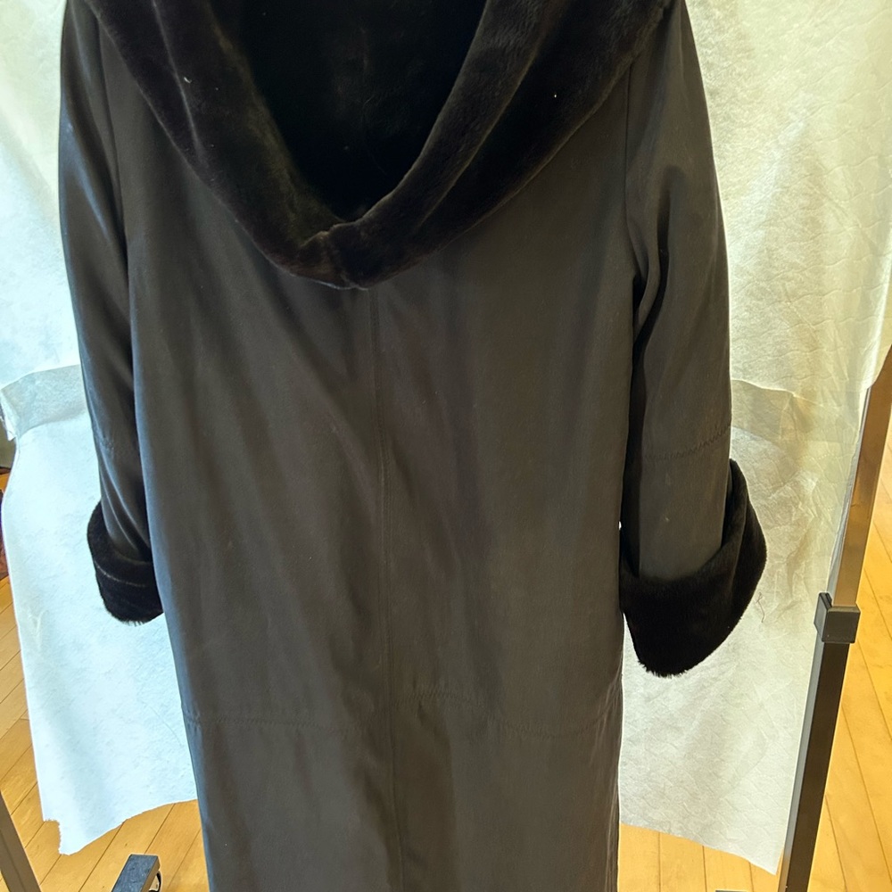 Utex Design Coat - Picture 3 of 3